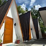Tuyom By Hostel 7