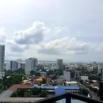 Budget Condo Near Ayala Mall Cebu, Vfs - Sea And City View With Balcony