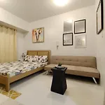 City-View Studio Near Ayala & Sm