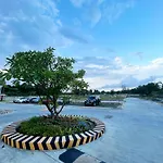 Cityview Near Airport With Pool&Balcony