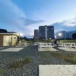 Cityview Near Airport With Pool&Balcony