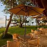 Casa Verde Cliff Resort & Spa
