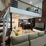 Weni\'S Place - An Urban Loft Type