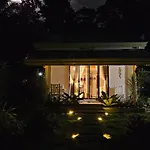 Tiny Beach House, Private Vacation Home