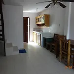 Johnnil\'S Tourist Inn