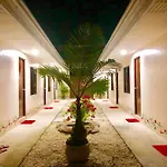 Amit Hostel