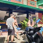Kona Island Hotel