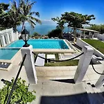 Kandugyap House By The Sea