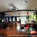 Micky Santoro Hotel & Restaurant