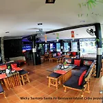 Micky Santoro Hotel & Restaurant