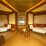 West 35 Eco Mountain Resort