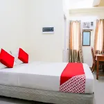 Oyo 442 Ipark Hotel