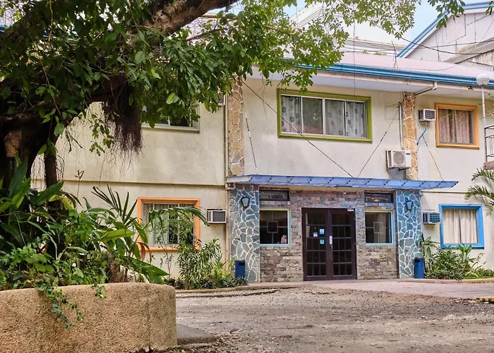 Hidden Hill Hotel