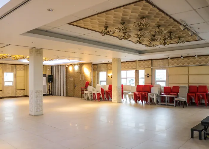 Reddoorz Plus New Era Budget Hotel Mandaue Former Reddoorz Plus Near Uv Mandaue Cebu