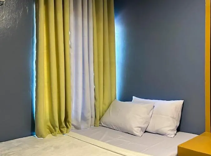 Mar Azul Travellers Inn And Spa