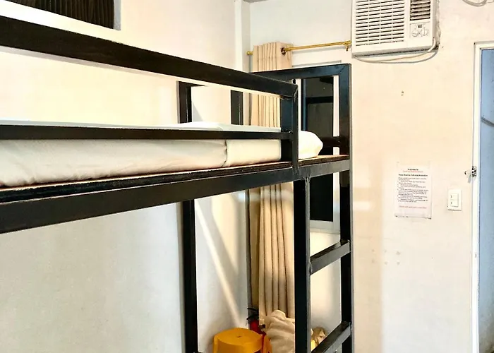 Hometel Barrio House Mactan