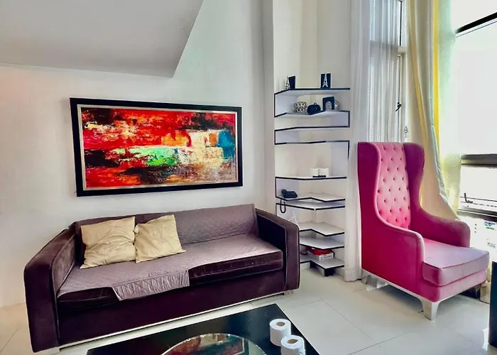 Huge Loft Type Condo At Queen City Of The South
