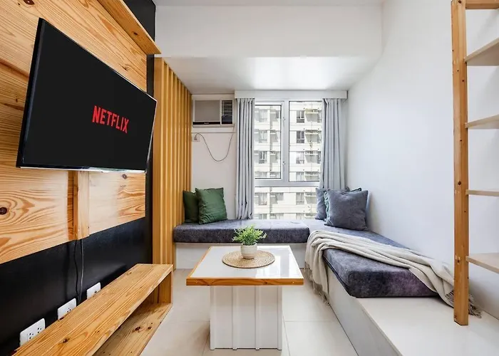 Furnished 2-Bedroom In Avida Towers Riala, Cebu It Park With Fast Wifi, Netflix, Pool And More