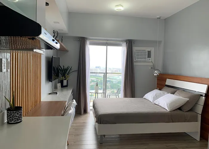 Neat And Cozy Minimalist Studio