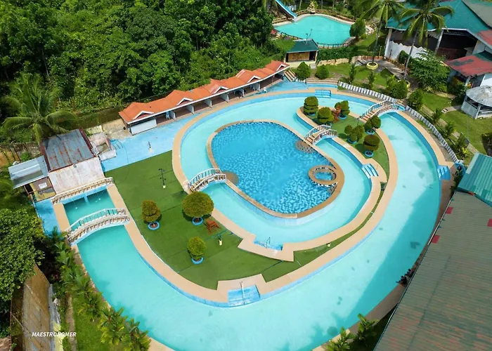 Hidden Valley Mountain And Wavepool Resort