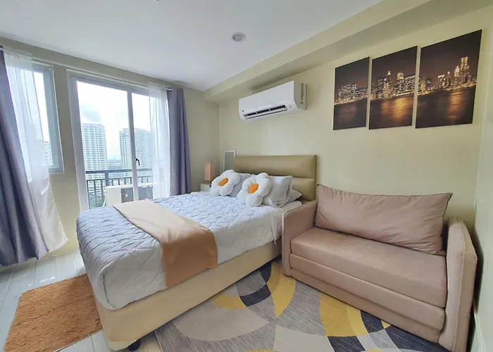 Budget Condo Near Ayala Mall Cebu, Vfs - Sea And City View With Balcony