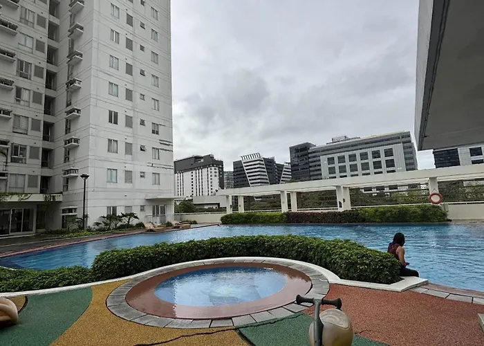 Avida Tower ,Fully Furnish Condo In It Park