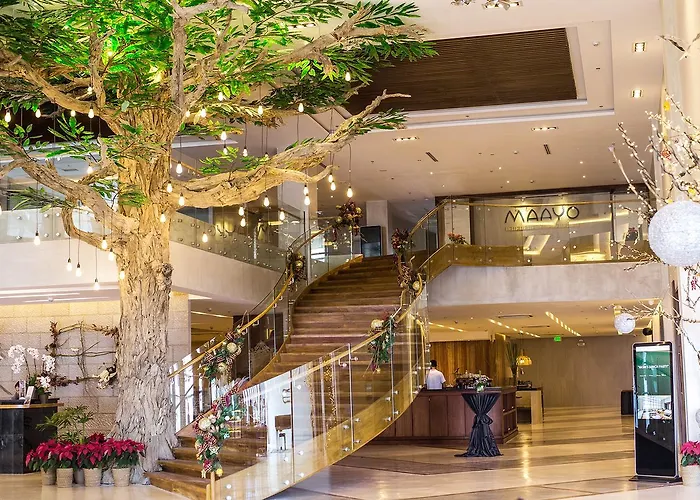 Maayo Hotel