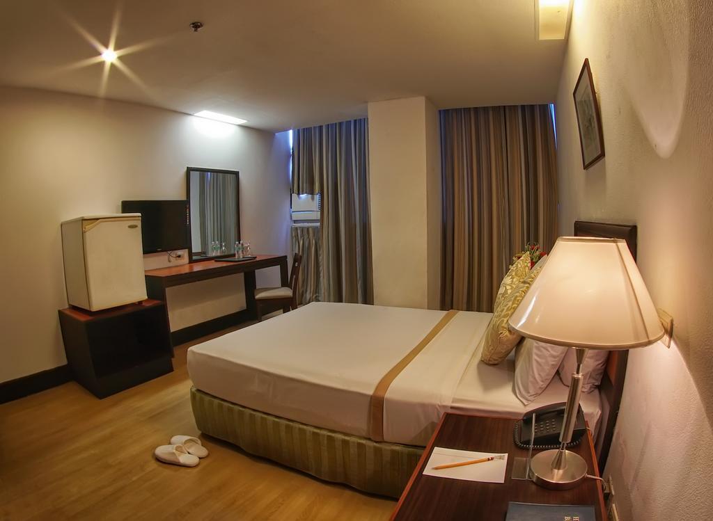 Hotel Rajah Park By Hiverooms