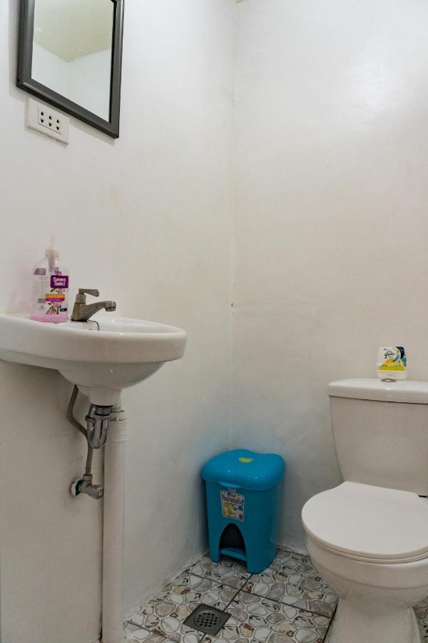 Island Girl Hostel Moalboal