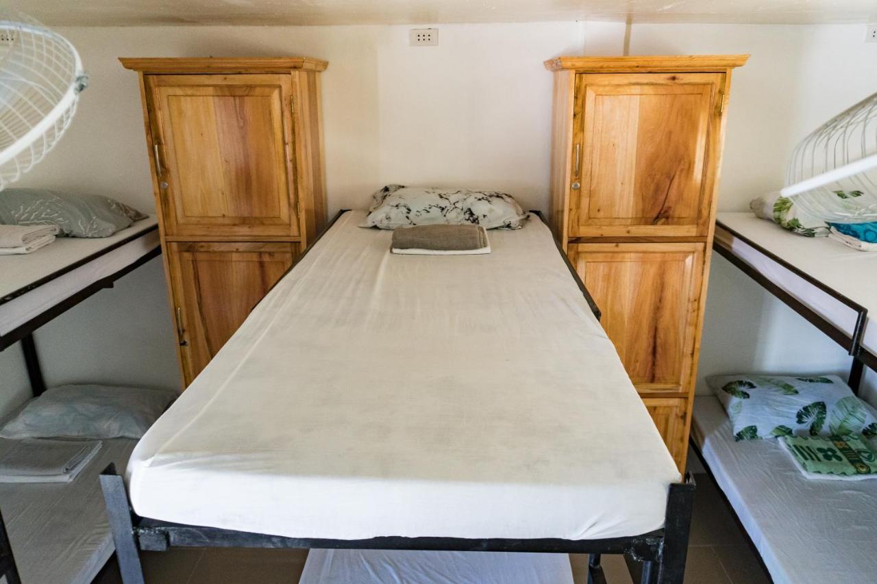 Island Girl Hostel Moalboal