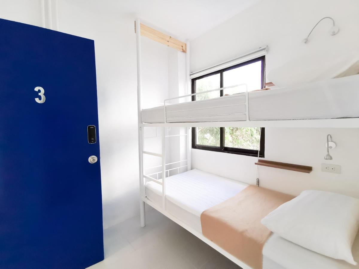 Albergue Murals Mactan *