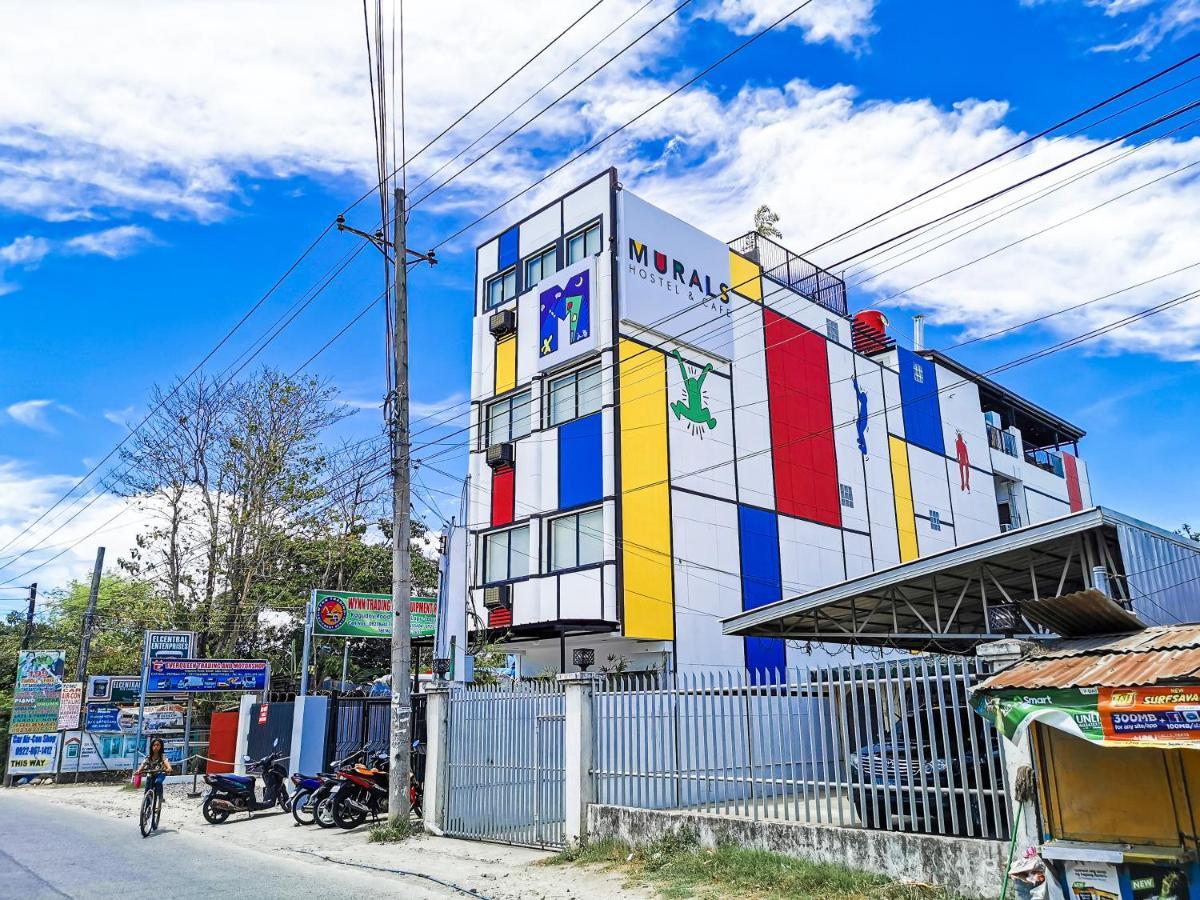 Albergue Murals Mactan