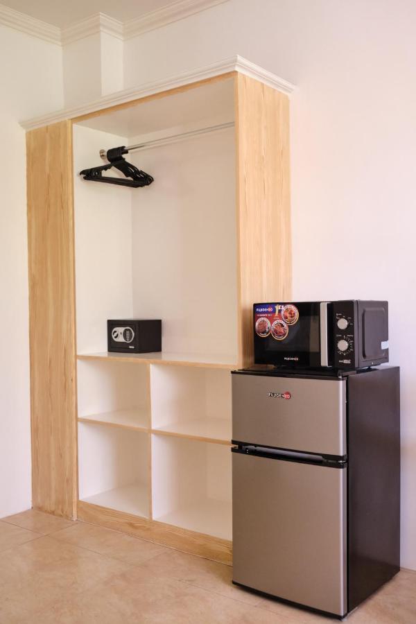 Hidden Hill Hotel 2*