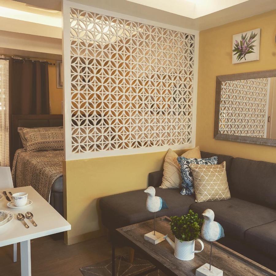 Avida Towers 518, Queen Bed, Netflix 50in Smart Tv Cebu