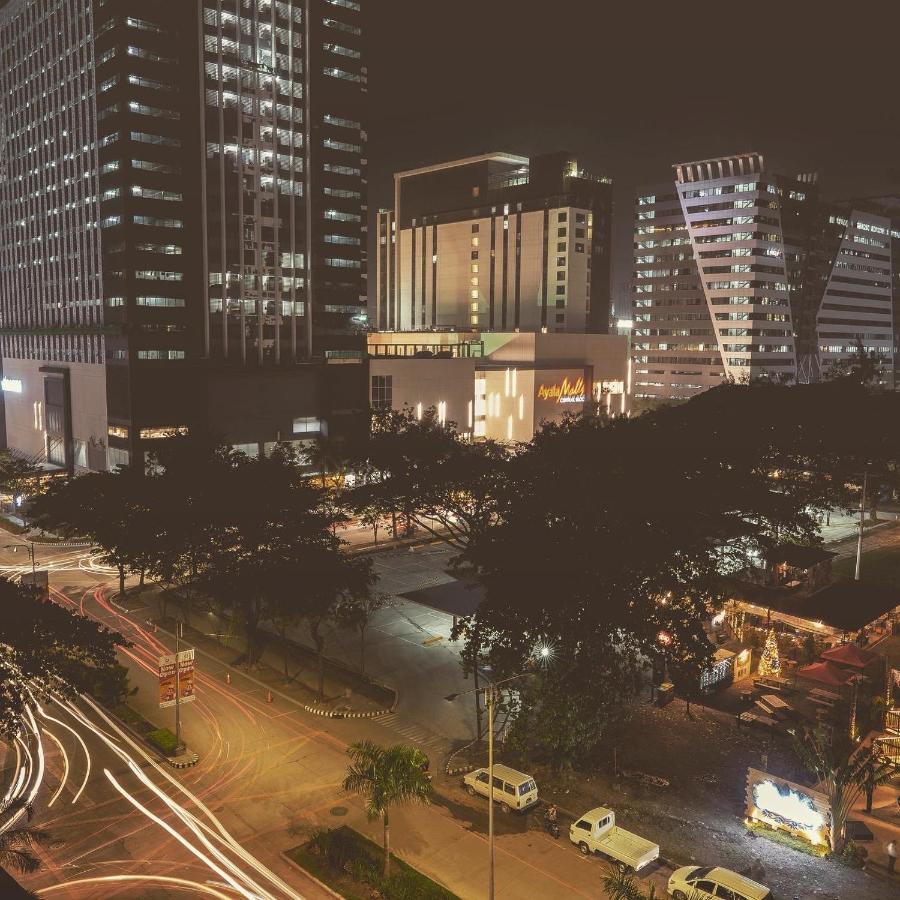 Avida Towers 518, Queen Bed, Netflix 50in Smart Tv Apartment Cebu