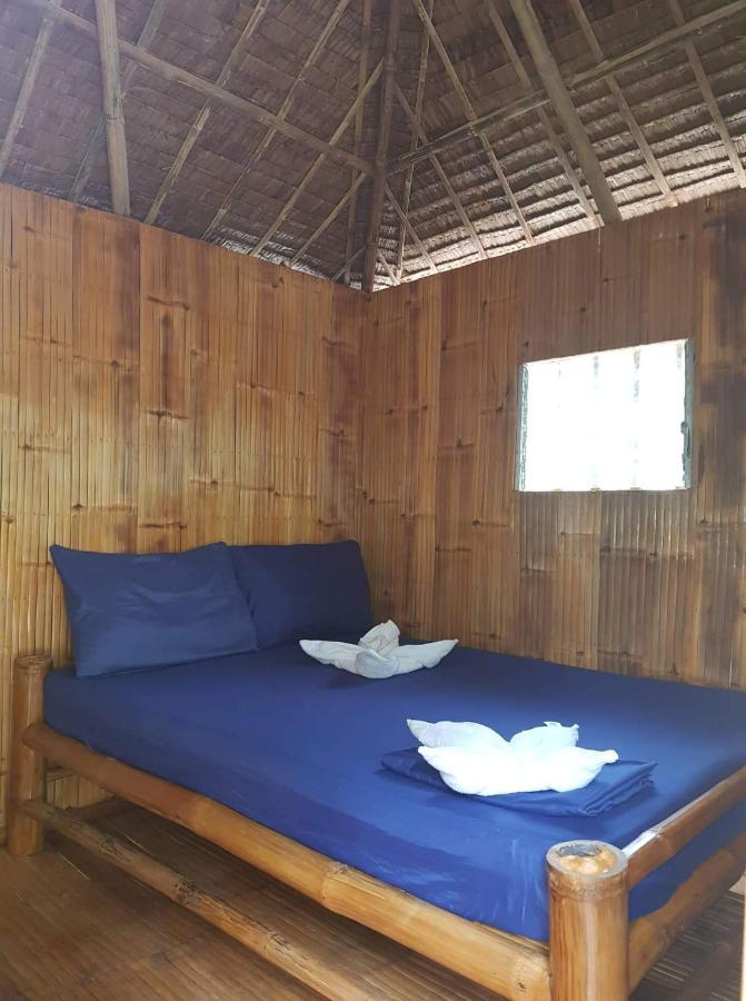 Nirvana & Dive Centre - Moalboal
