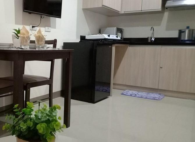 Mabolo Garden Flat A3 Free Rooftop Pool, Short Walk Ayala Mall Cebu