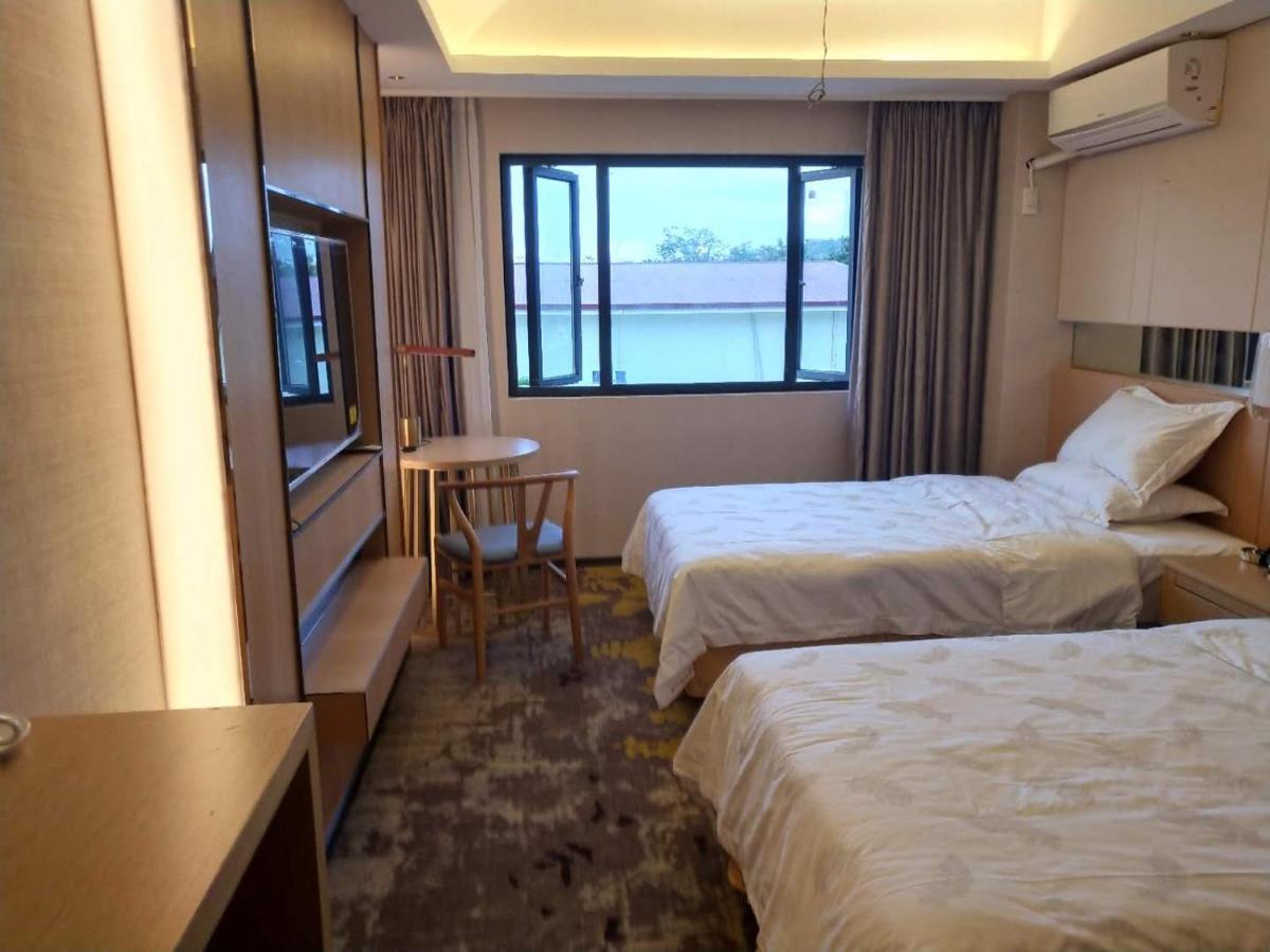 皇家一号度假村 Tourist Garden Hotel