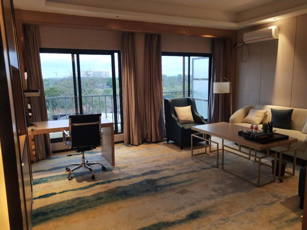 Hotel 皇家一号度假村 Tourist Garden 2*
