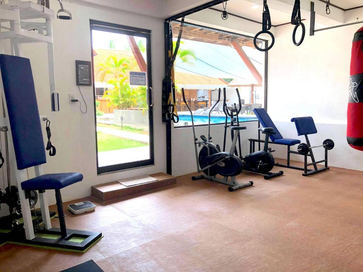 Parrot Resort 3*
