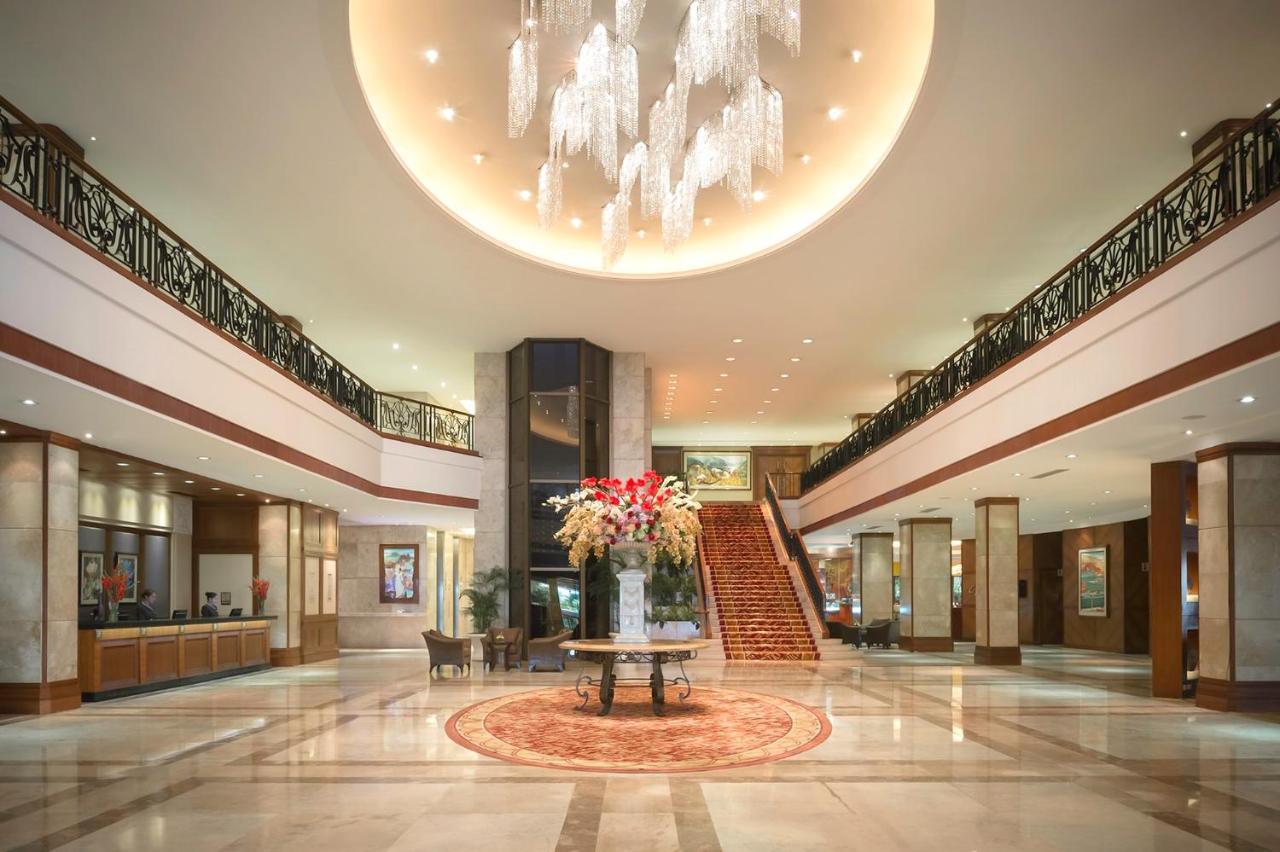 Marco Polo Plaza Hotel 5*