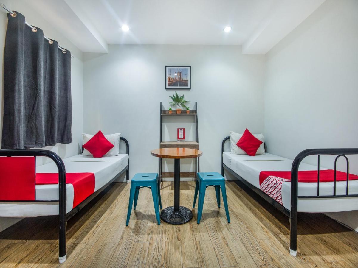 Oyo 443 Maria Cristina Arcade Hotel Cebu