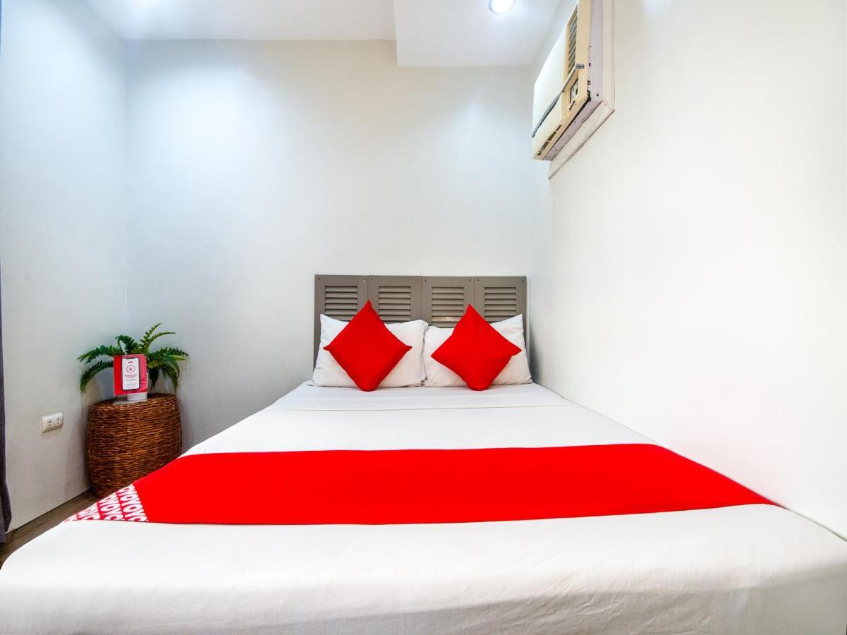 Oyo 443 Maria Cristina Arcade Hotel 3*