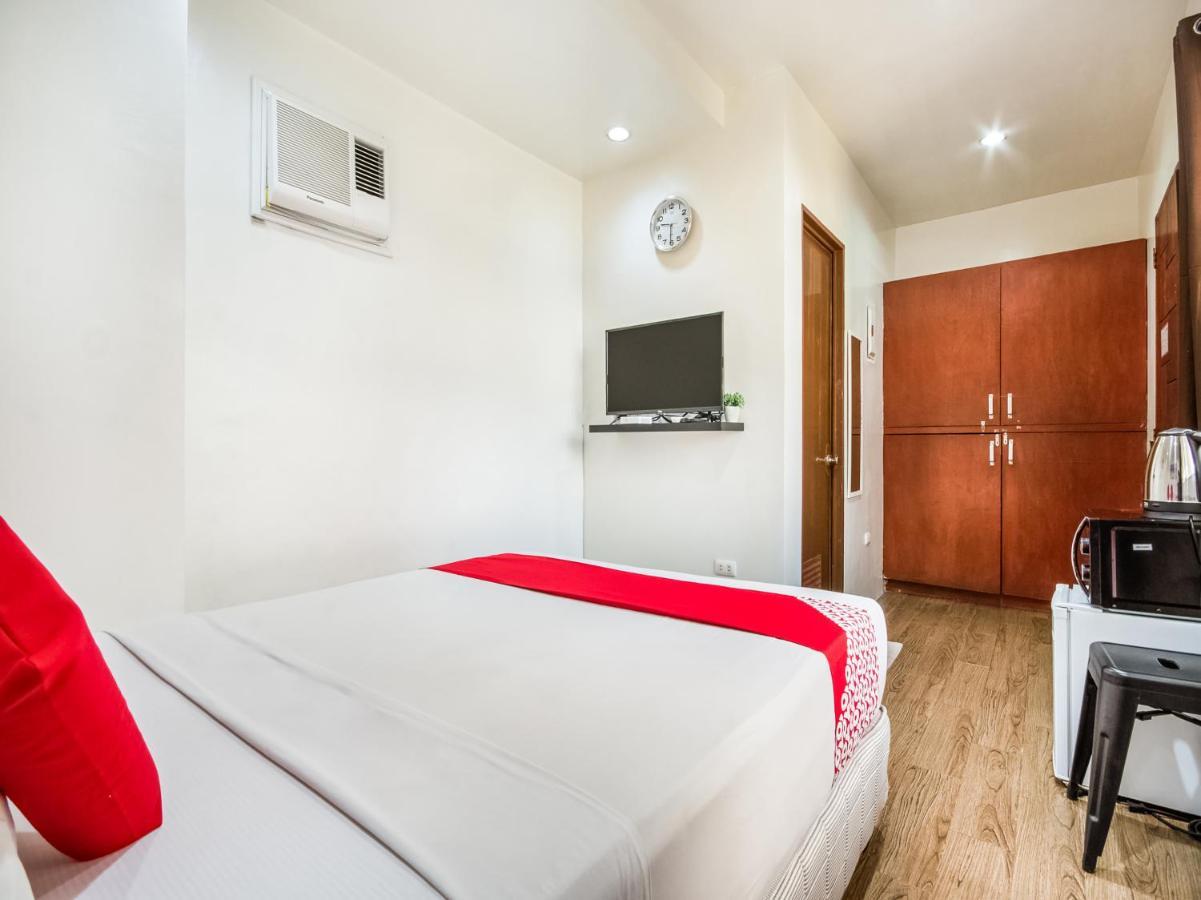 Hotel Oyo 443 Maria Cristina Arcade 3*
