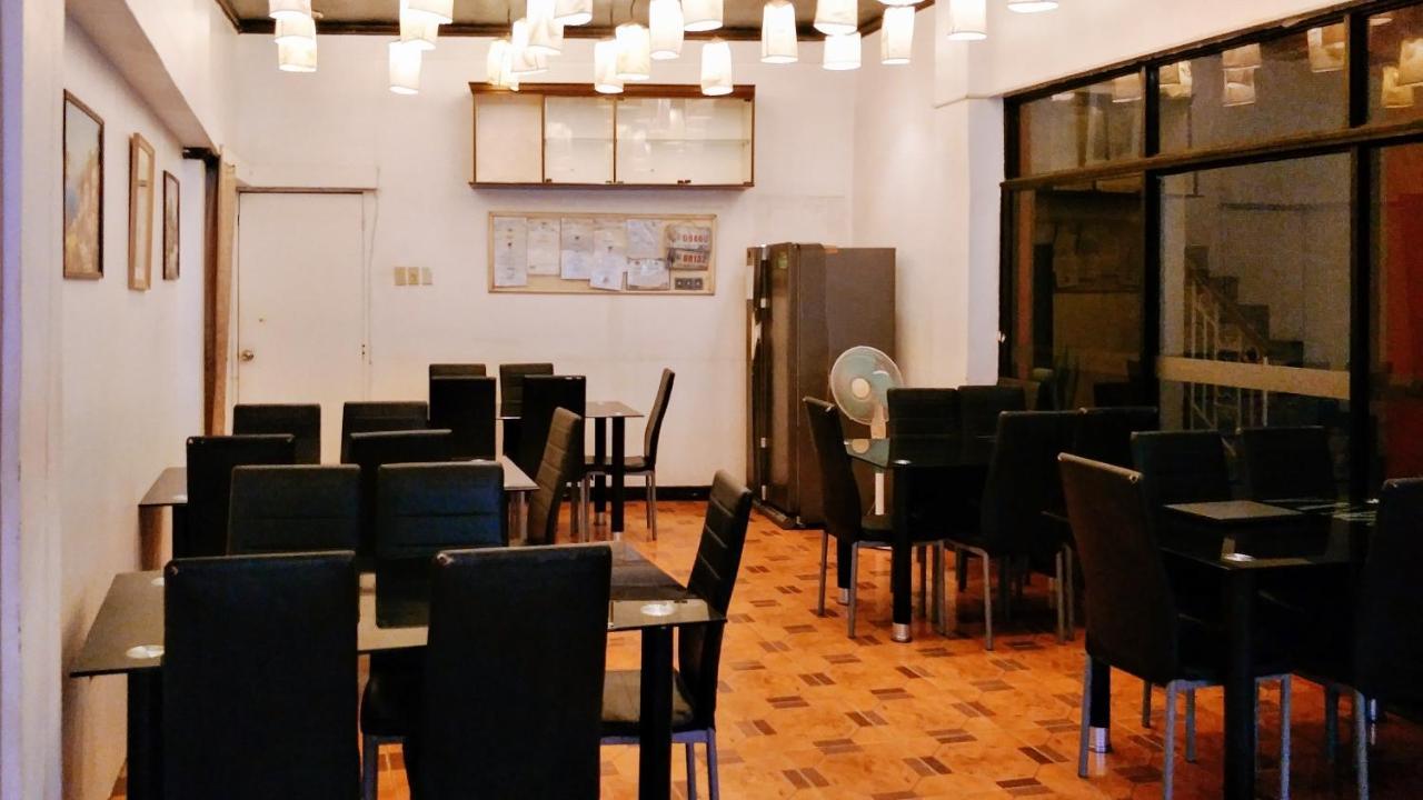 Reddoorz Near Maribago Barangay Hall Hotel 2*