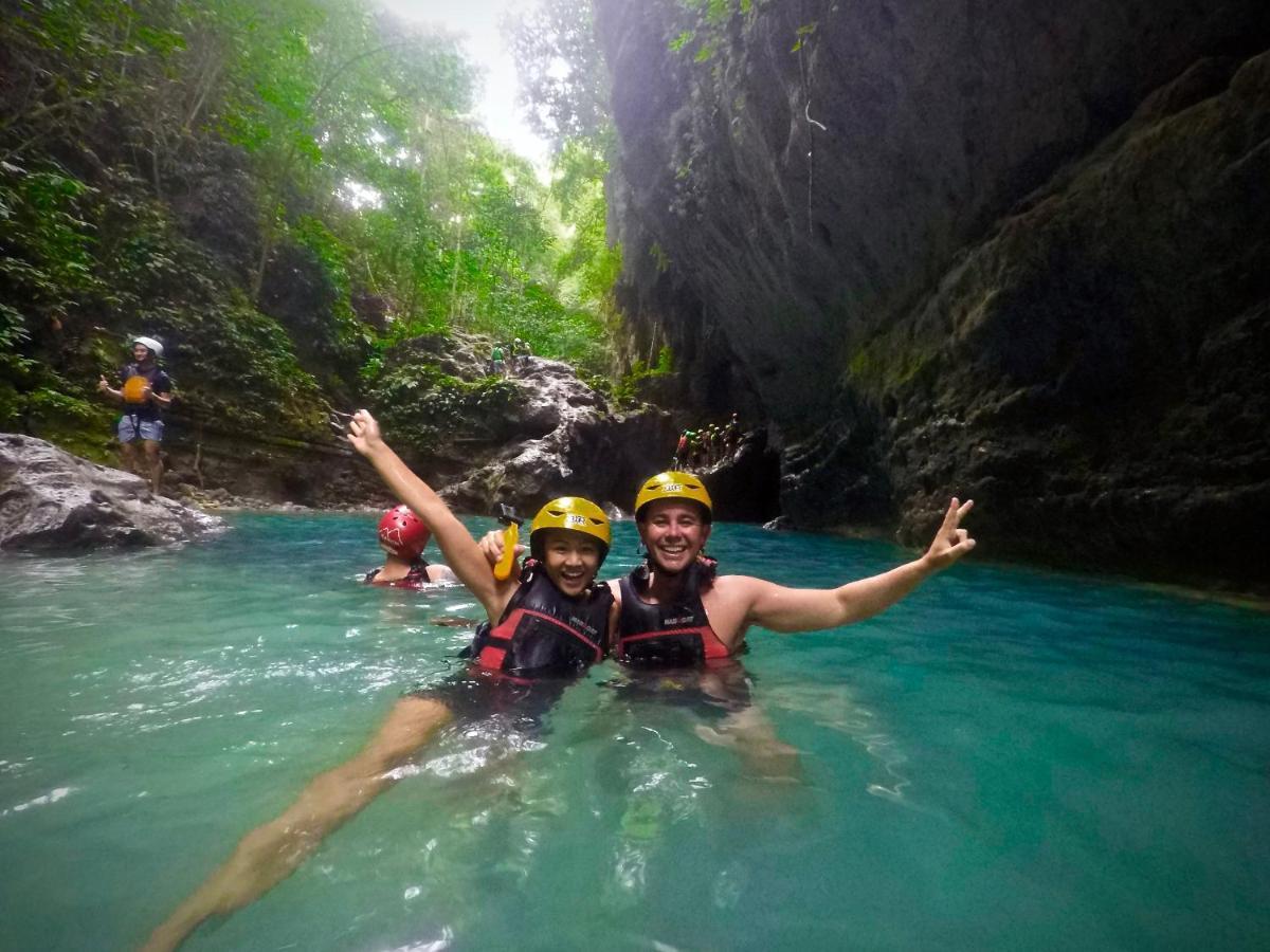 Alegria Dive Hostel *