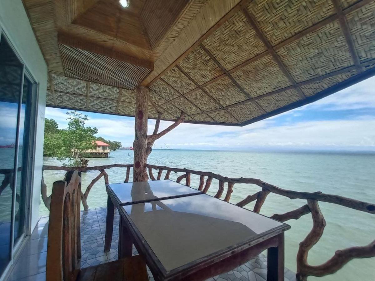Hotel Reddoorz @ Costa Roca Balamban
