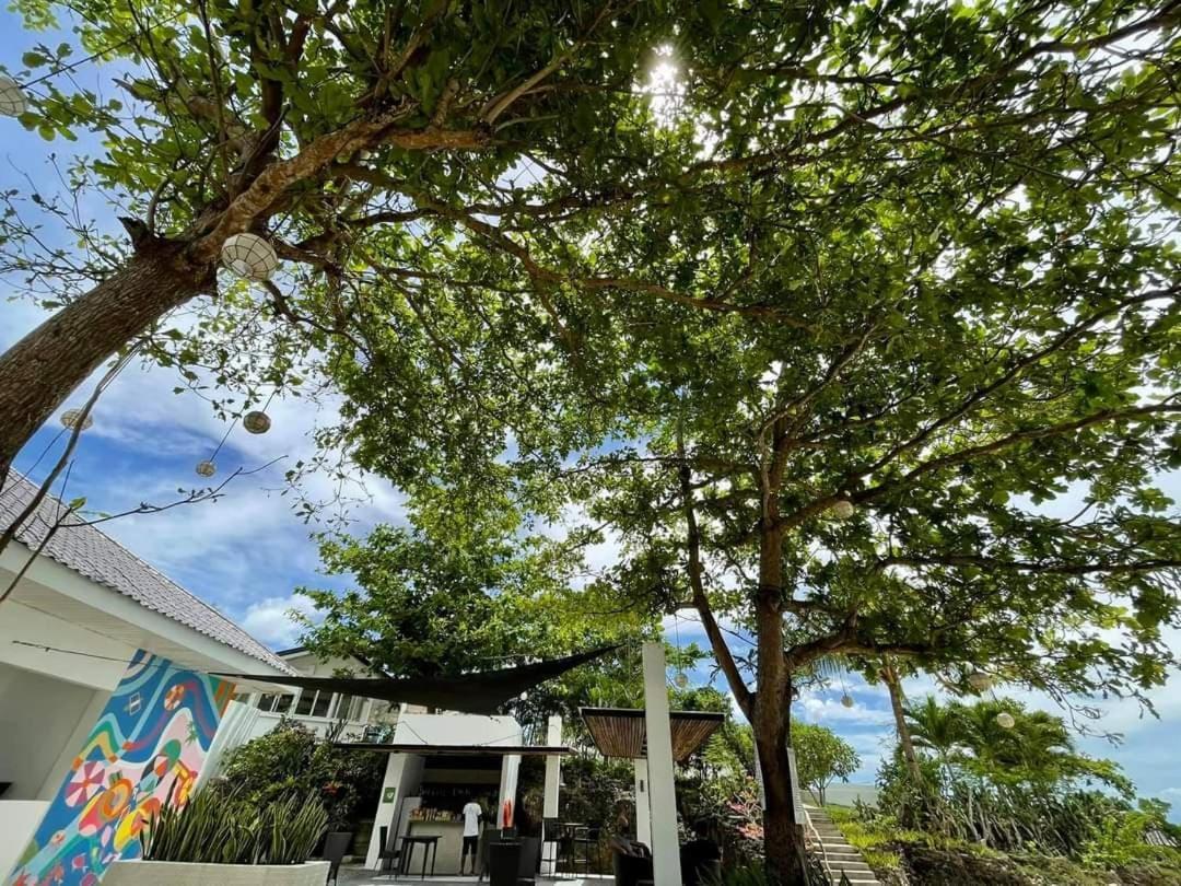 Resort Cebu R 3*