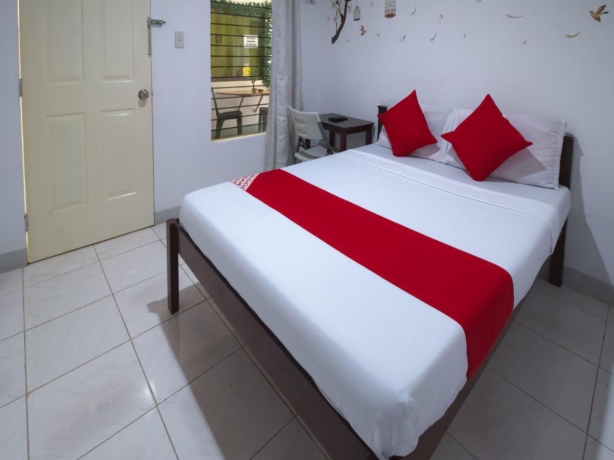Oyo 771 Darius' Residences Hotel 3*