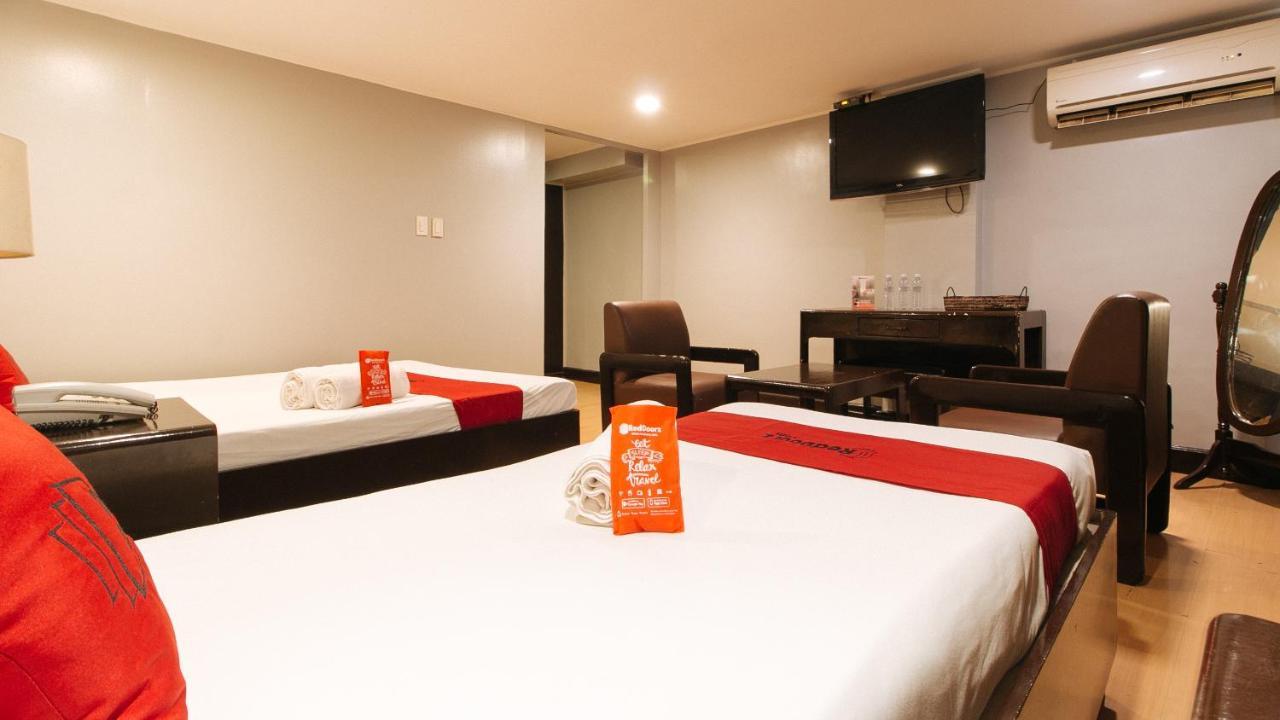 Hotel Reddoorz @ Costa Roca Balamban